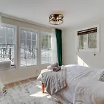 Private Cottage-Style Getaway In Pocono Mountains!