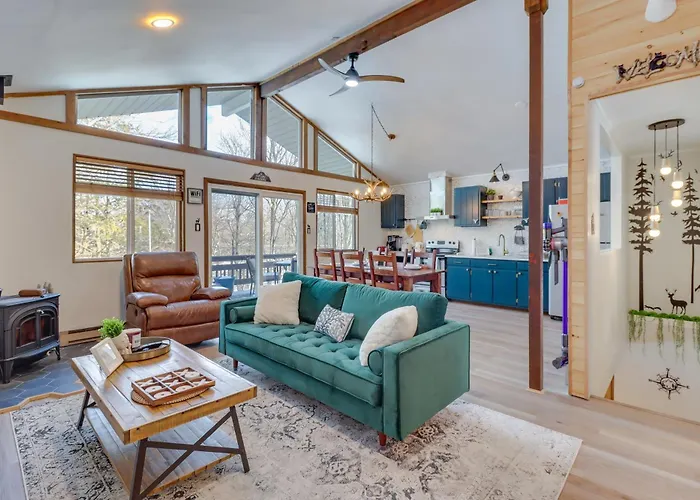 Private Cottage-Style Getaway In Pocono Mountains!