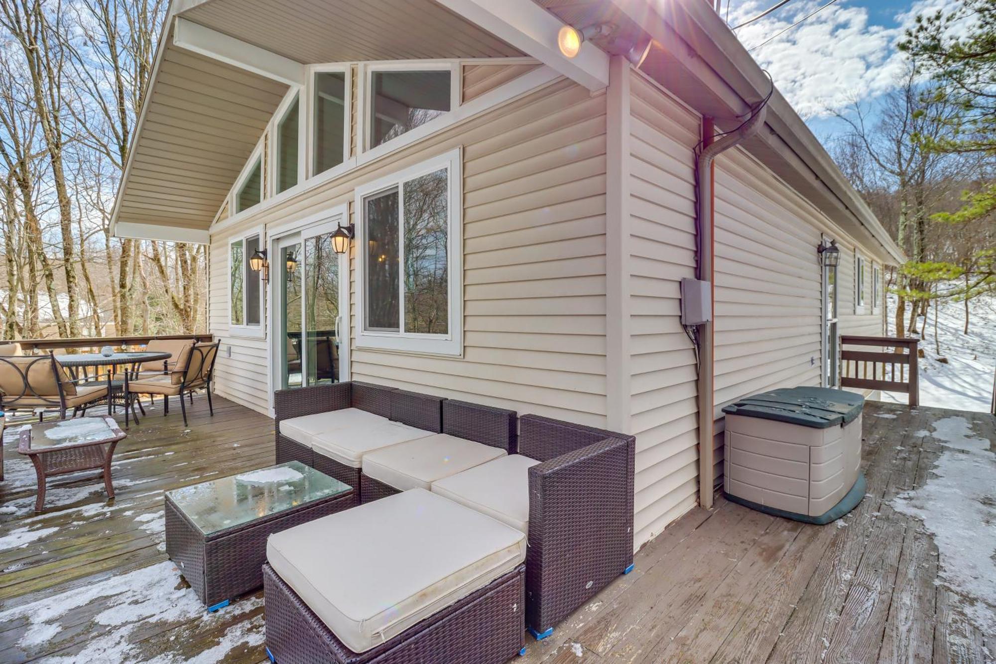 Private Cottage-style Getaway In Pocono Mountains! Albrightsville